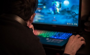 PC 시장 하락세 여전, 게이밍 등 노트북 시장은 갈수록 커져