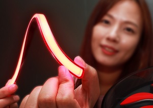 이게 고무처럼 휘어지는 차량용 플렉시블 입체조명입니다