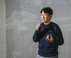 유니버설 로봇 이내형 한국지사 대표 ＂협동로봇은 차세대 산업용 로봇, UR20 통해 재정의＂